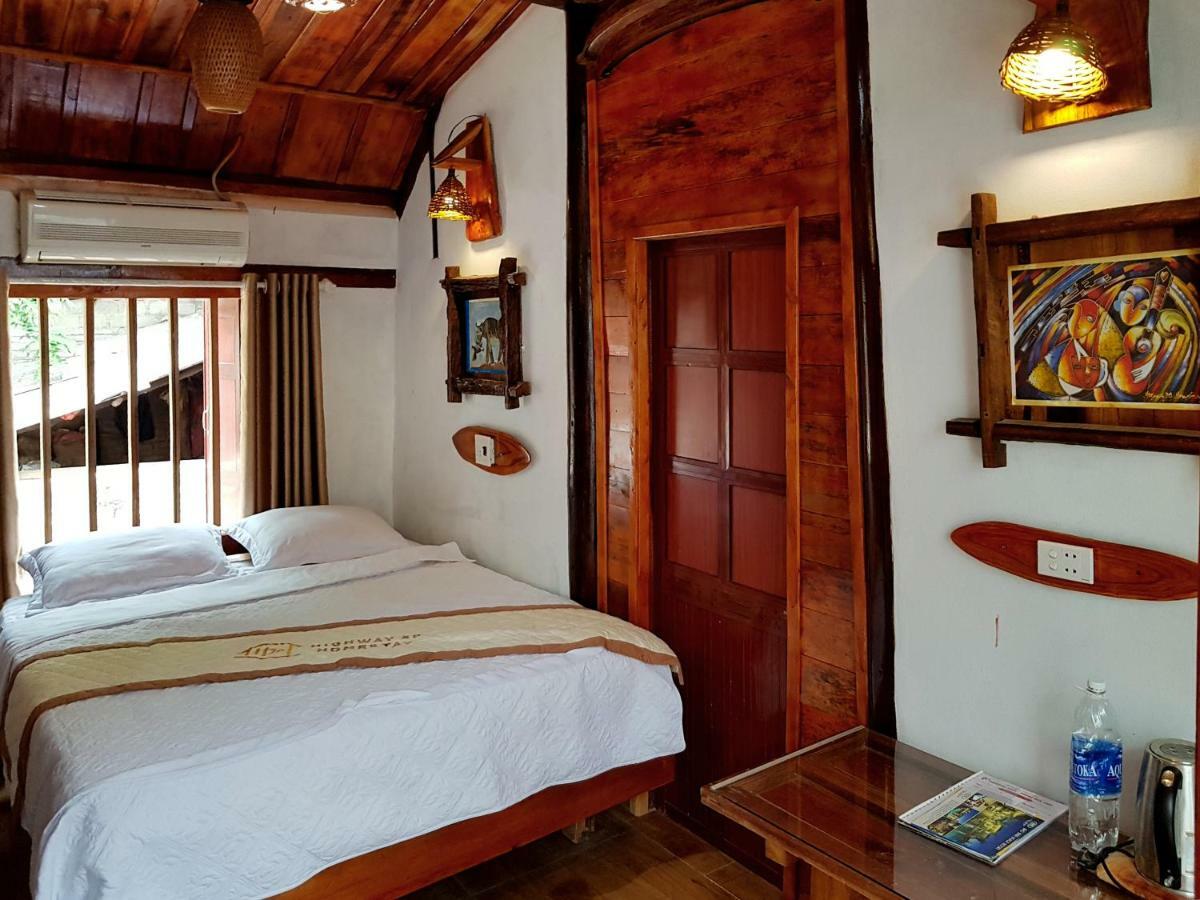 Highway 20 Homestay Phong Nha Exteriör bild